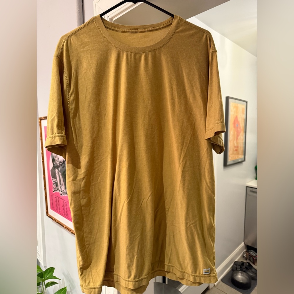 Men's Yellow Vuori T-Shirt